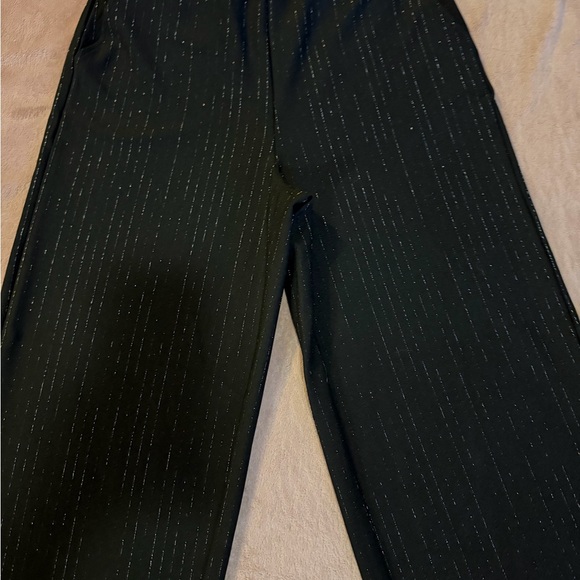 JDY Petite wide leg pants in black - Picture 7 of 12